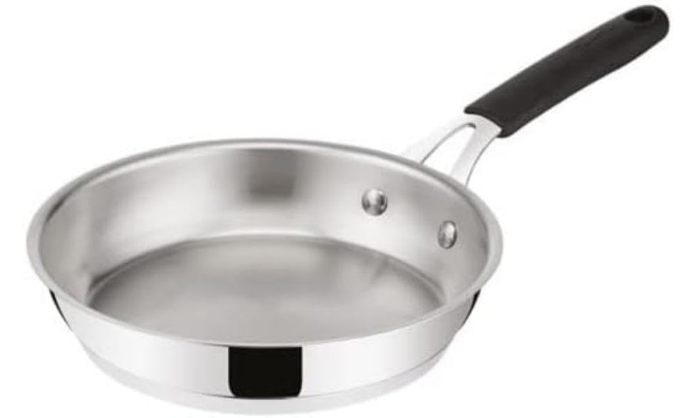 ماهیتابه استیل لاگوستینا تمپرا Ø 24 ساخته شده از استیل ضد زنگ 18/10 با پایه لاگوترم و دسته سیلیکونی ارگونومیک، تابه القایی، گاز و فر