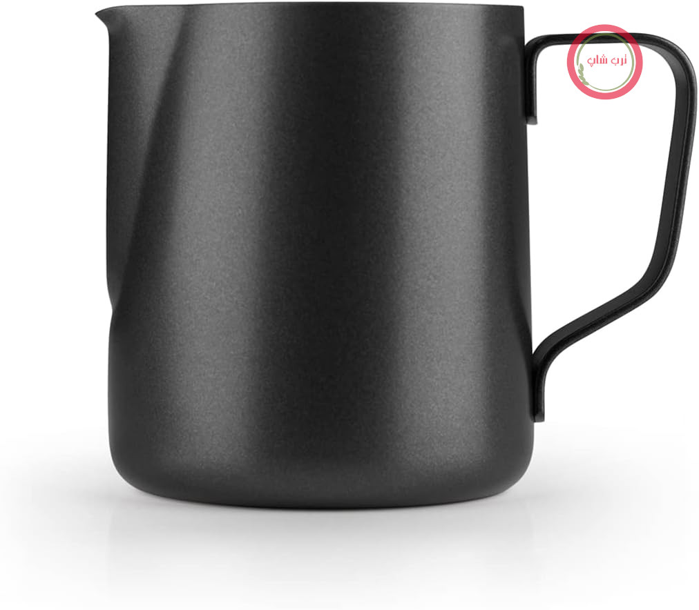 پارچ شیر استیل ضد زنگ BEEM به رنگ مشکی، مخصوص کف کردن شیر، دهانه ضد چکه، مناسب برای دستگاه‌های پورتافیلتر و قهوه‌سازها با نازل کف‌ساز شیر، ۳۵۰ میلی‌لیتر، کد 07194